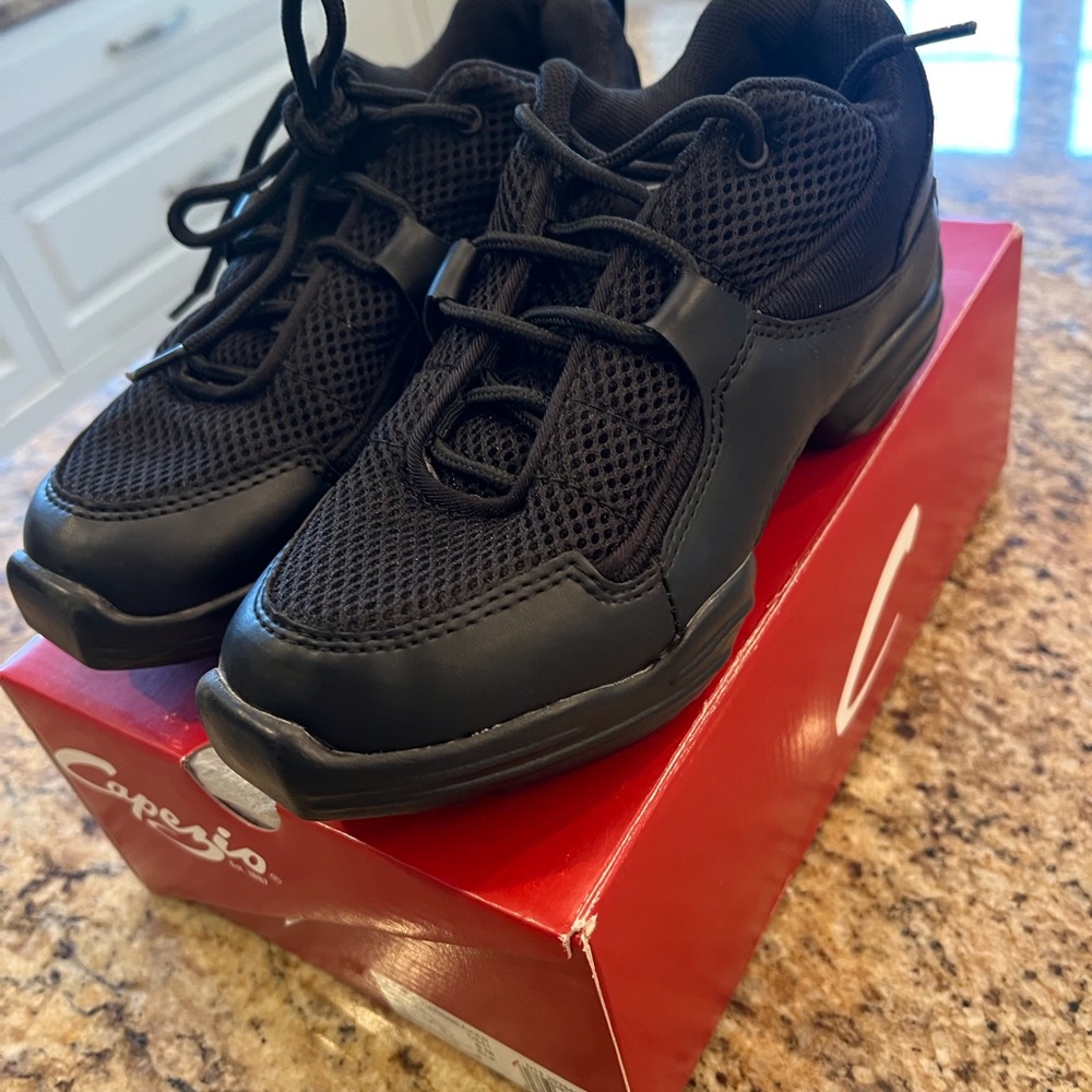 Capezio Fierce DANSNEAKER DS1 6M Black